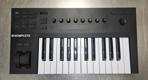 Native Instruments - KONTROL A25