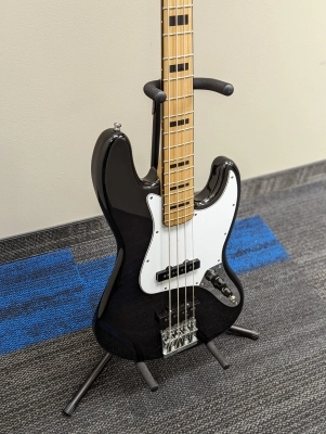 Fender - Fender Geddy Lee Jazz Bass with Gig Bag - Black 2