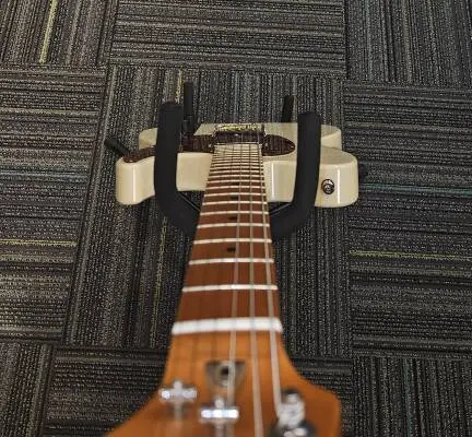 Godin Guitars - G52349 2