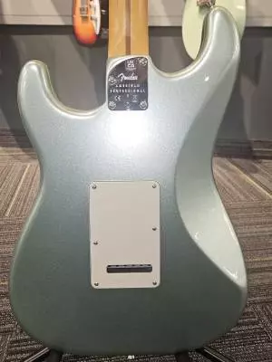 Fender - 011-3902-718 2