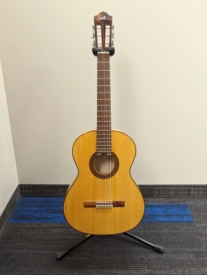 A-413F Flamenco Guitar - Spruce & Sycamore