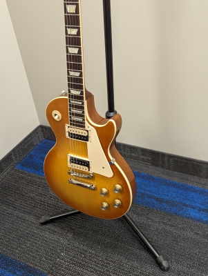 Gibson - Les Paul Classic - Honeyburst 4