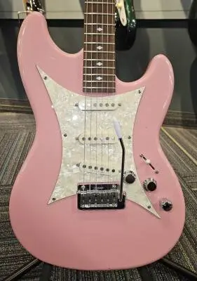 DIASY ROCK REBEL ROCKIT HEART RED PEARL 2