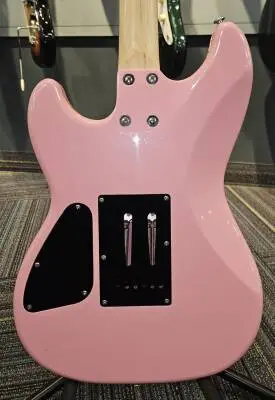 DIASY ROCK REBEL ROCKIT HEART RED PEARL 2