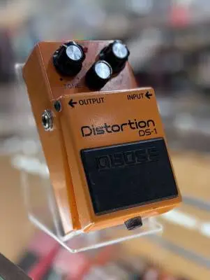 DS1 Distortion Pedal