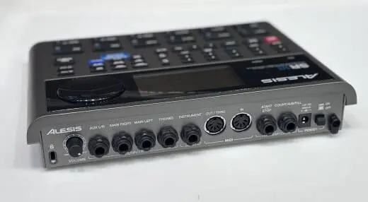 SR-18 - 24 Bit Stereo Drum Machine 2