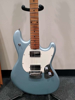 Ernie Ball Music Man - 825-ST-R1-06