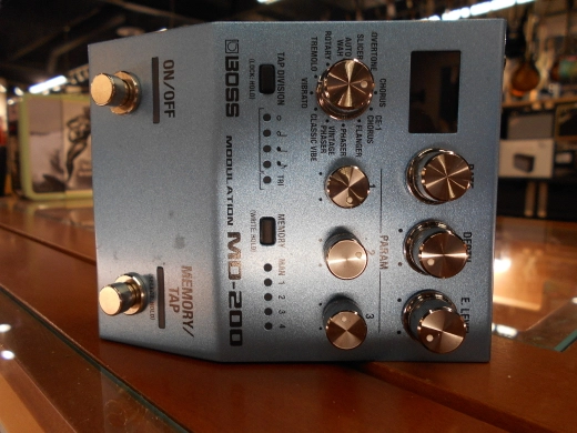 BOSS - MD-200 2