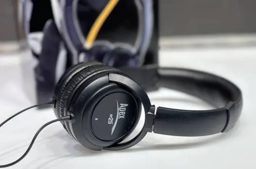 HP25 - Semi-Open Headphone 2