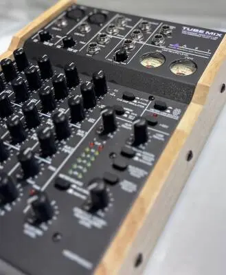TubeMix 5-Channel Recording Mixer with USB and Assignable 12AX7 Tube 2