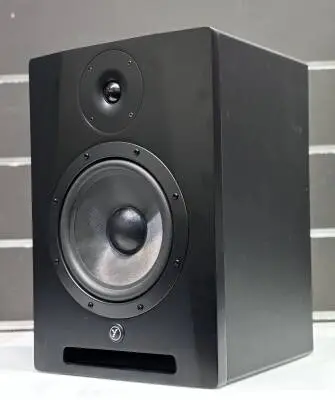 YSM8 High Performance Powered Studio Reference Monitor (Single) 2
