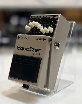 GE-7 7-Band Graphic EQ Pedal 2