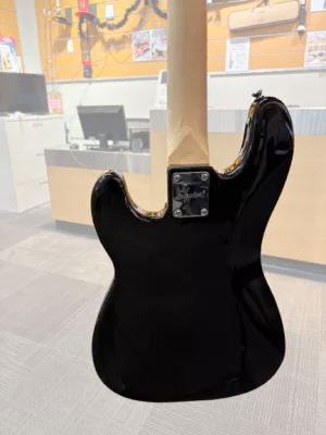 Squier Affinity Series Precision Bass PJ, Maple Fingerboard - Black 2