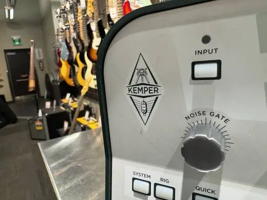 Kemper Profiler Amp + Bag & Remote - White 2