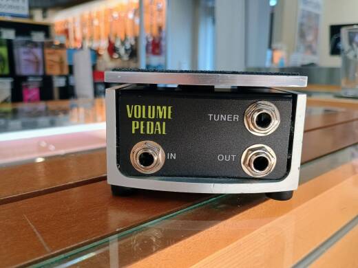 ERNIE BALL VP JUNIOR 250K ボリュームペダル ERNIE BALL ( アーニー・ボール ) VP JUNIOR 250K ボリュームペダル