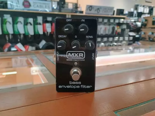 MXR - M82
