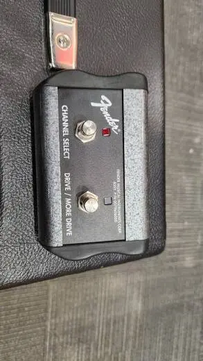 Hot Rod Deluxe IV 40W 1x12 Tube Combo Amplifier - Black 2