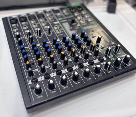 Mackie ProFX10v3 10-Channel Professional Effects Mixer With USB