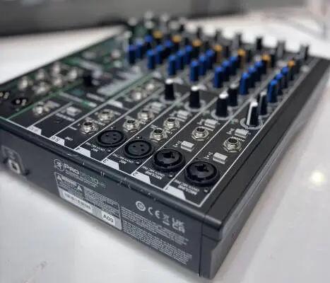 ProFX10v3 10-Channel Professional Effects Mixer with USB 2