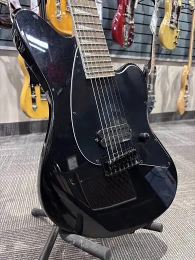 X Series Surfcaster HT7, Laurel Fingerboard - Metallic Black 2
