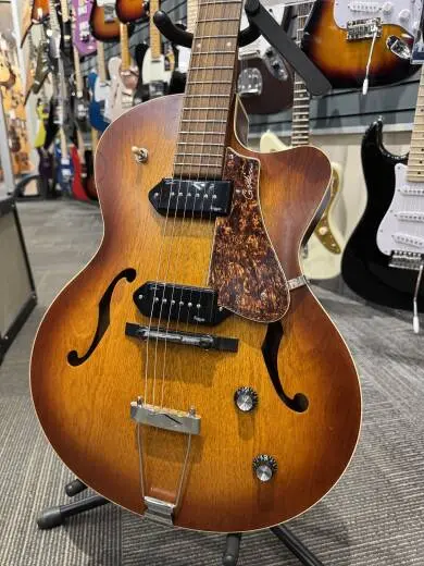 Godin Guitars - G50987 2