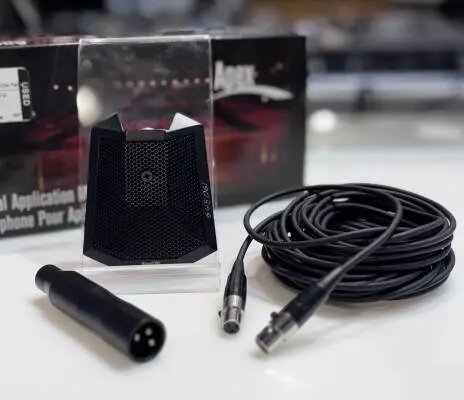 Compact Boundary Microphone
