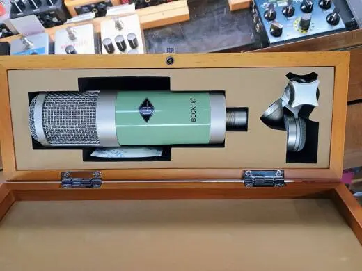 Universal Audio - MIC-UA187