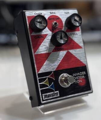 Maestro Effects Invader Distortion Pedal | Long & McQuade