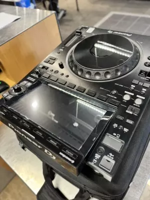 Pioneer DJ - CDJ-3000 2