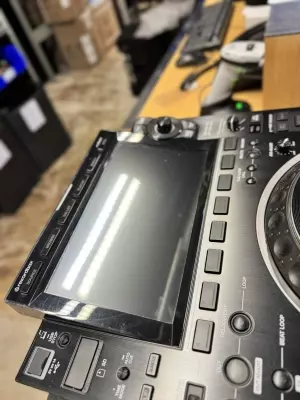 Pioneer DJ - CDJ-3000 2