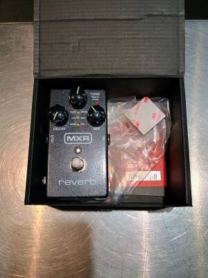 MXR M300 Reverb | Long & McQuade