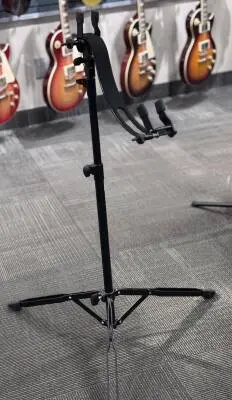 Electric Guitar Performer Stand 2