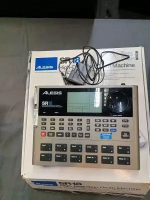 Alesis - SR-18 2