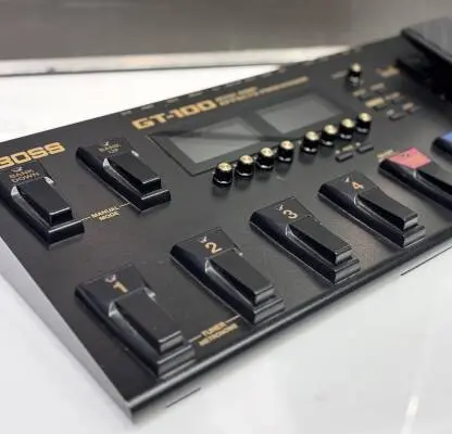GT100 Amp/Effects Processor 2