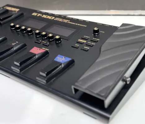 GT100 Amp/Effects Processor 2