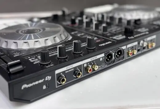 DDJ-SR2 Portable 2-Channel Controller for Serato DJ 2