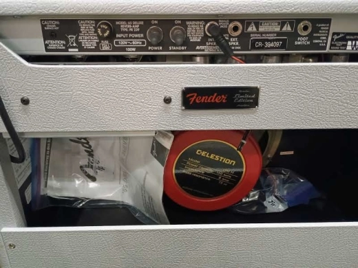 Fender - 021-7400-272 3