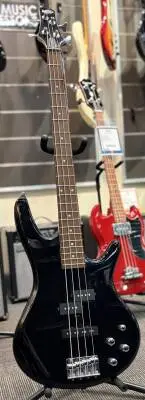 GSR200 Electric Bass Guitar - Black