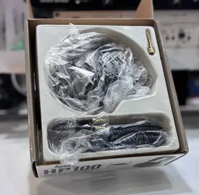 Folding Deluxe Studio Monitor Headphones