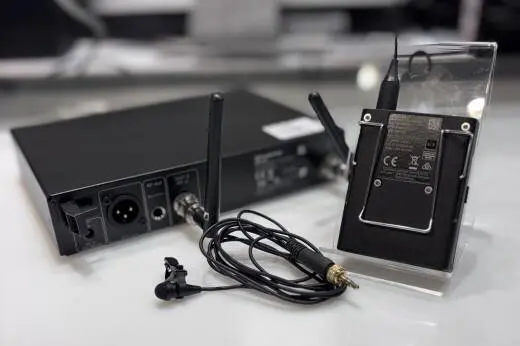 Evolution Wireless Digital Lavalier System with ME2 Microphone - R1-6 (520 - 576 MHz) 2