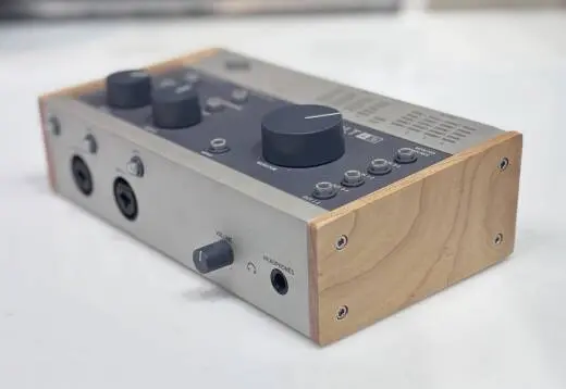 Volt 476 USB Interface with Compressor 2