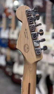 Limited Edition Player Stratocaster, Maple Fingerboard - Pacific Peach 2