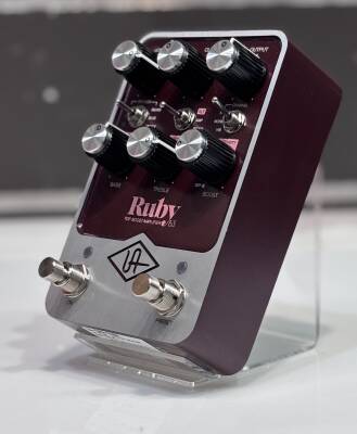 Universal Audio UAFX Ruby '63 Top Boost Amplifier Pedal