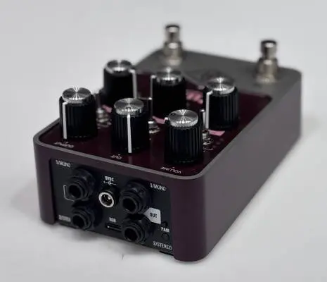 UAFX Ruby '63 Top Boost Amplifier Pedal 2
