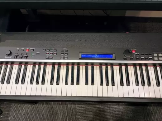 Yamaha - CP4STAGE