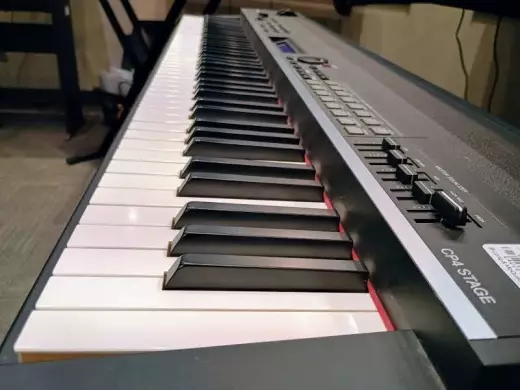 Yamaha - CP4STAGE 2
