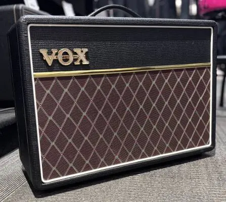 Store Special Product - AC10C1 10 Watt 1x10 Tube Combo