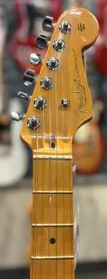 American Professional II Stratocaster, Maple Fingerboard - Black 2
