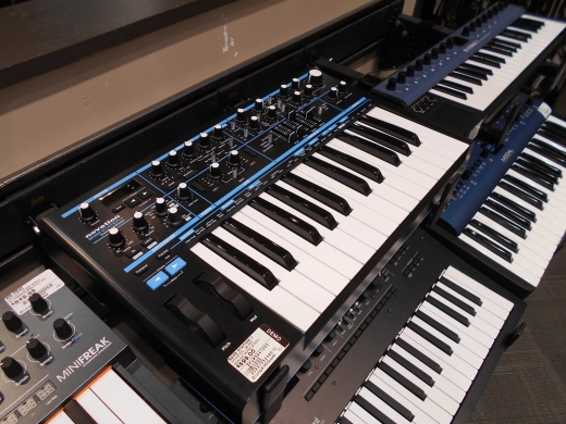 Novation - BASS STATION II 2