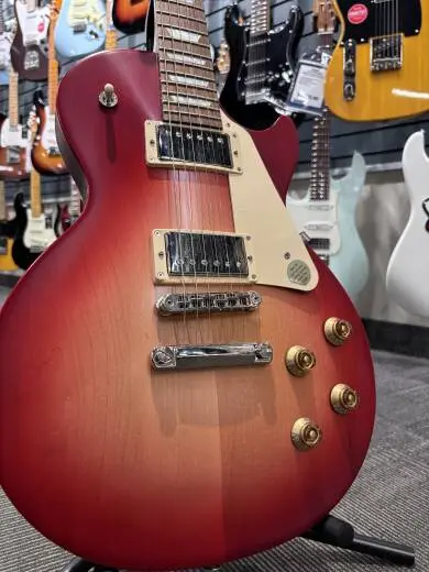 Les Paul Tribute - Satin Cherry Burst 2